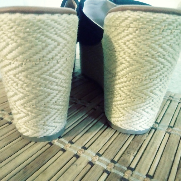 MAKERS BLACK CANVAS JUTE WEDGE SLIP ON SANDAL, 7 - Picture 3 of 4